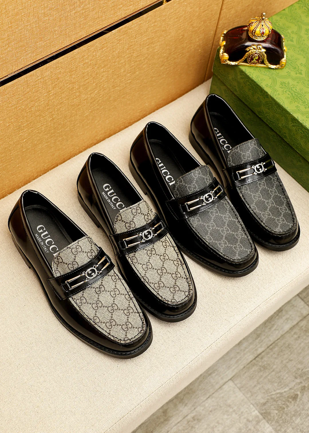 Men's shoes 💰480 💐 Product trademark: GUCCI "Gucci" casual leather shoes Regular size: 38-44 (45.46🉑️customized) Product materials: Selected imported first-layer calfskin embossed upper + luxury hardware buckle, imported water-dyed cowhide leather lining. Strong three-dimensional visual effect, original outsole color: 2 colors available